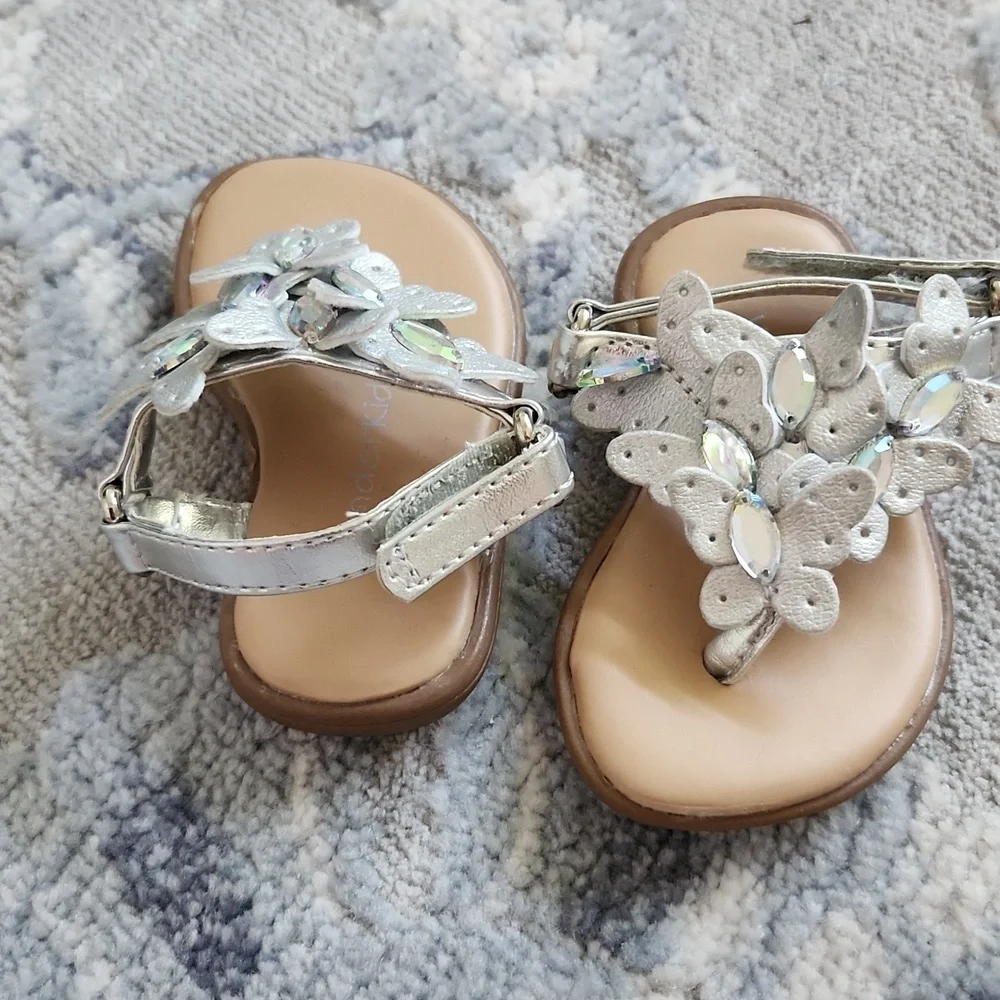 Baby sandals - Picture 3 of 3